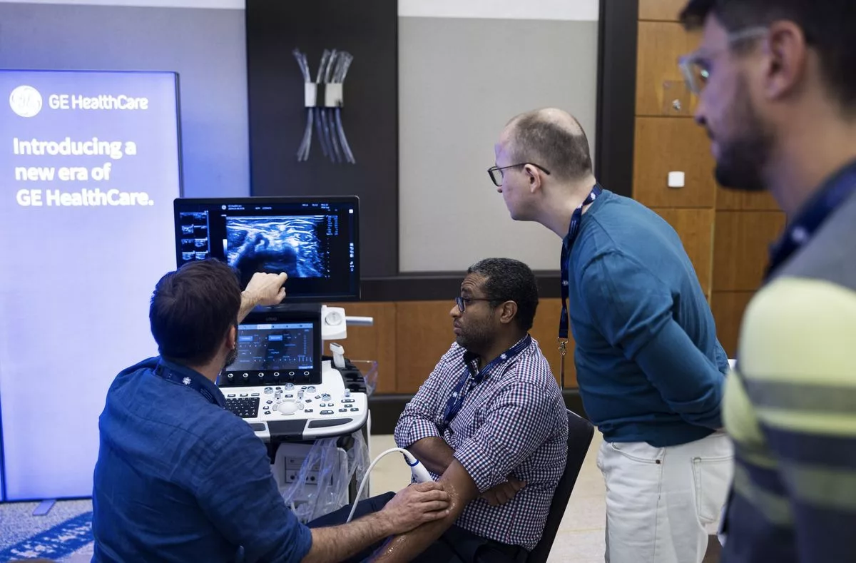 Discover the Eccentric Ripple sign of BAARISh, a novel diagnostic tool for identifying superficial venous pseudoaneurysms and enhancing patient care